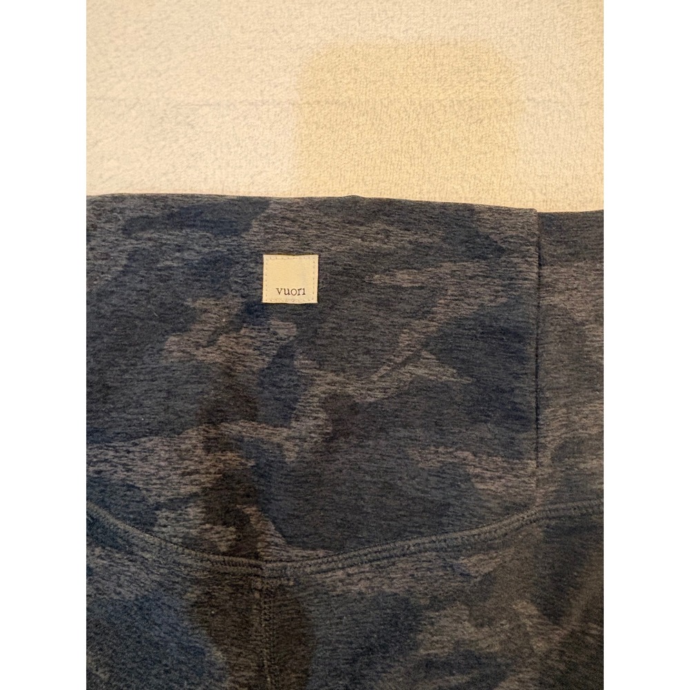 Vuori Womens High Rise Camo Leggings Charcoal Grey Activewear - Picture 3 of 6
